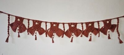 Macramé décoration murale vue complète coloris marron forme Guirlande -fifiecreation.com